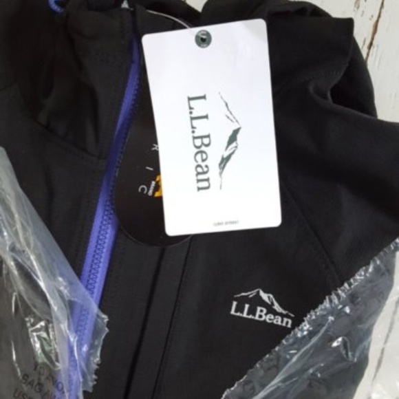 L.L. Bean Jackets & Blazers - LL Bean Womens Rain Jacket